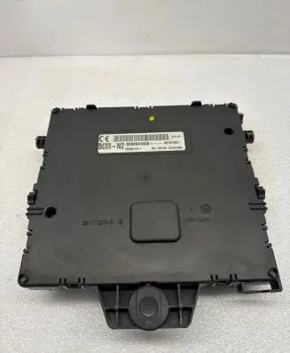 Renault Kangoo II Fuse module 8200924038 00151901 18280181
