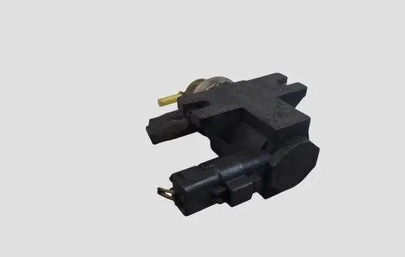 Ford C-MAX II Turbo solenoid valve 9672875080