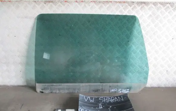 Volkswagen Sharan Front triangle window/glass 