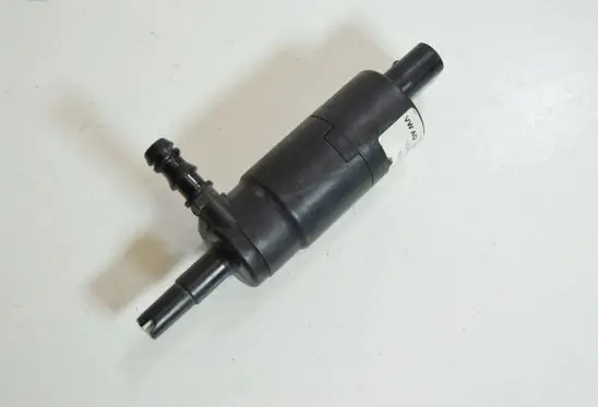 Audi A6 S6 C6 4F Windscreen/windshield washer pump 3B0955681A