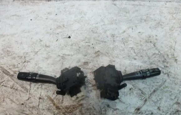 Toyota Avensis Verso Other switches/knobs/shifts