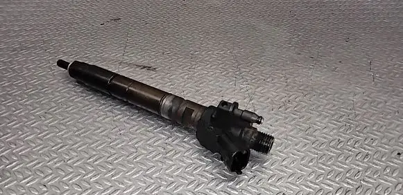 Volvo V70 Fuel injector 31272767 0445116036
