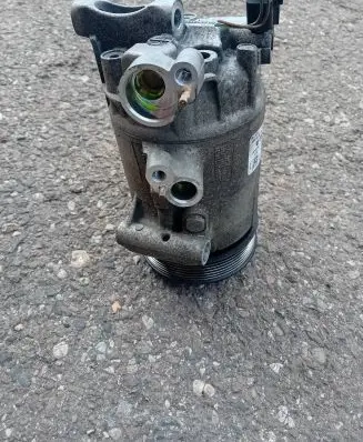 Volkswagen Polo V 6R Air conditioning (A/C) compressor (pump) 5Q0820803B 07144075607B