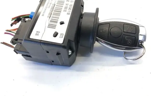 Mercedes-Benz A W169 Ignition lock 1695451108