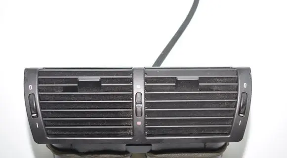 BMW X5 E53 Dash center air vent grill 8402221