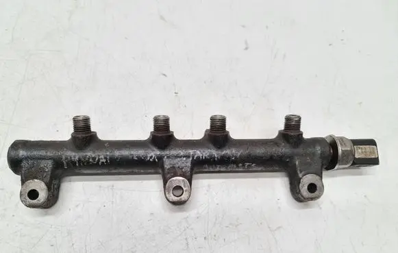 Hyundai Terracan Fuel main line pipe 9307Z508A