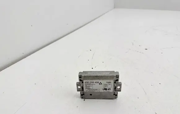 Audi Q2 - Aerial antenna amplifier 4N0035456A ER5475417 D080134