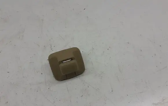 Sun visor clip/hook/bracket