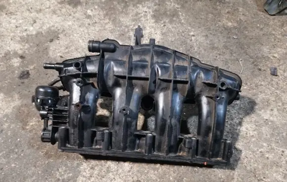 Audi A3 S3 8P Intake manifold