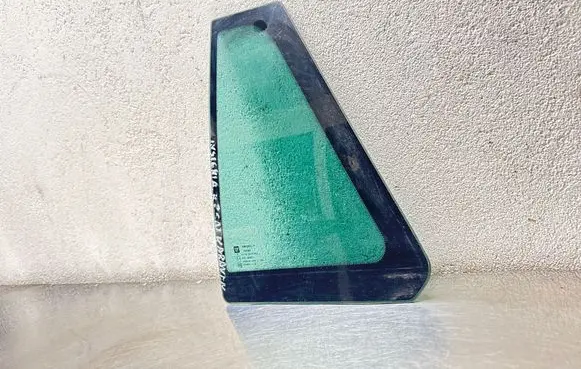 Opel Insignia A Rear vent window glass DOT747M538AS3 43R000073 E000090