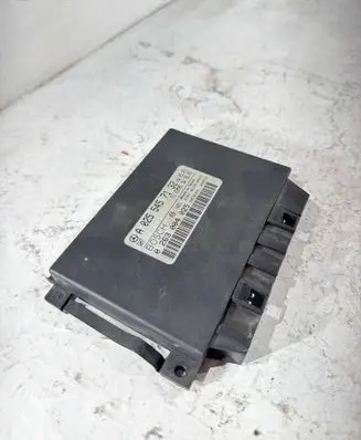 Mercedes-Benz E W211 Parking PDC control unit/module A0255457132 0263004025 39E00351