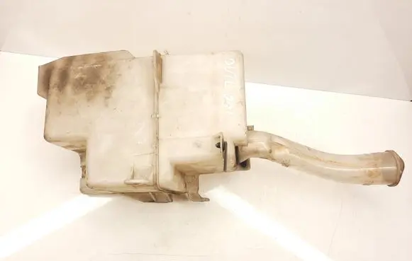 Mitsubishi Outlander Windshield washer fluid reservoir/tank