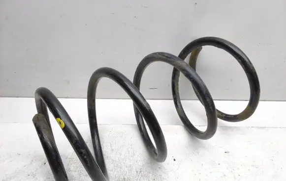 Volvo V40 Front coil spring 