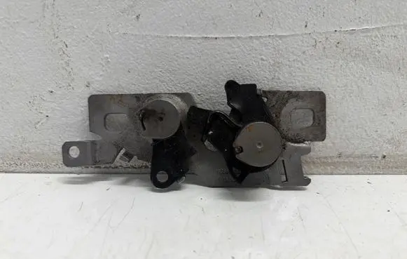 Opel Vivaro Engine bonnet/hood lock/catch 9808870280