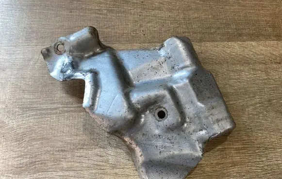 Land Rover Range Rover Sport L494 Heat shield in engine bay FPLA6K733BB K743D