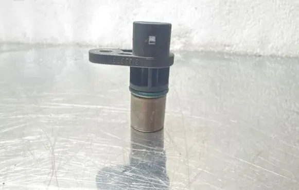 Opel Vectra C Crankshaft position sensor 12567712