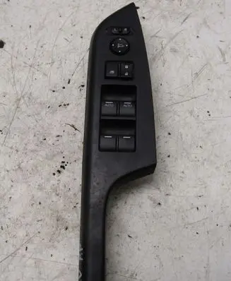 Honda CR-V Quarter vent window switch 35750-T1G-E01