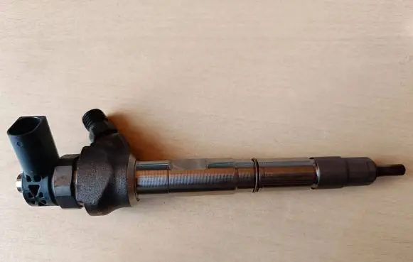Audi A6 S6 C7 4G Fuel injector 04L130277AE 0445110471