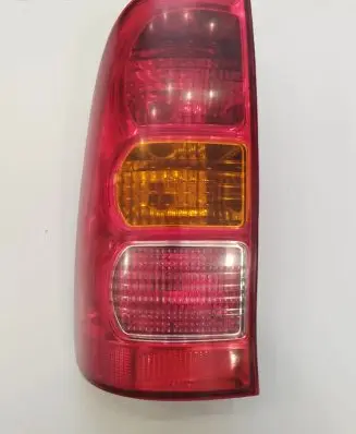 Toyota Hilux (AN10, AN20, AN30) Rear/tail lights