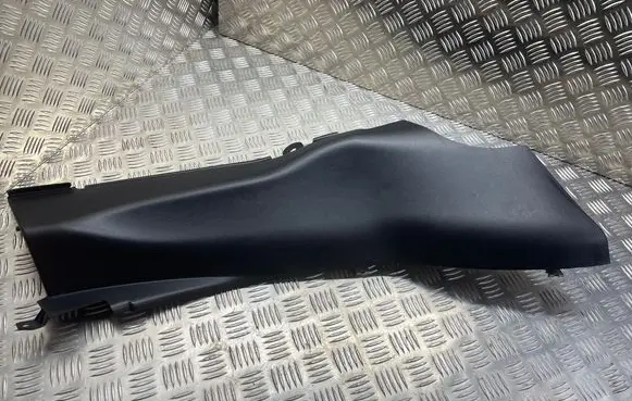 Land Rover Range Rover Sport L494 (C) pillar trim CTFG71096A3 RH701738