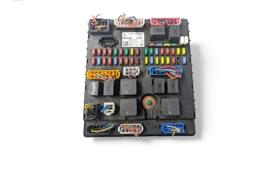 Mitsubishi Canter Comfort/convenience module F005V00902 MK543400