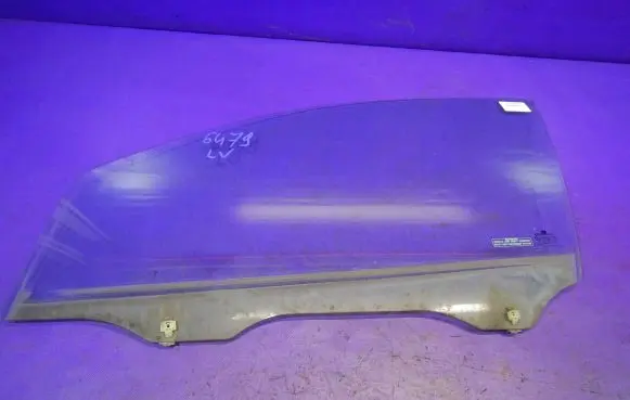 Chevrolet Aveo Front door window glass four-door
