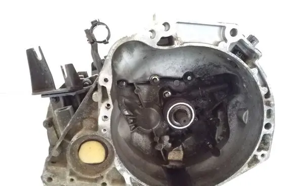 Nissan Micra Manual 6 speed gearbox 8200137170