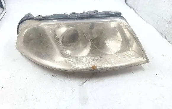 Volkswagen PASSAT B5.5 Headlight/headlamp