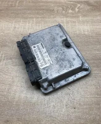 Opel Astra G Engine control unit/module ECU 24417167 0281010267