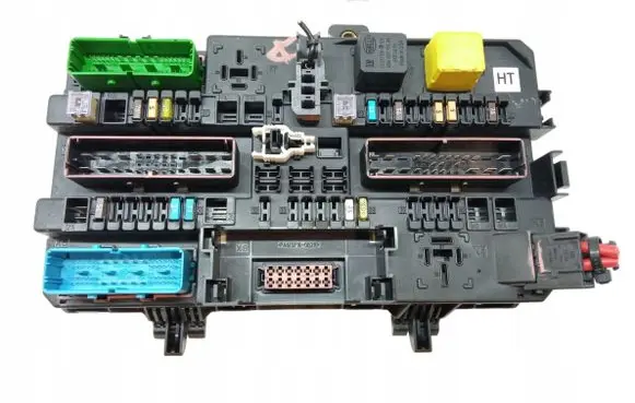 Opel Astra H Fuse box set 13222173