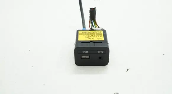 KIA Sportage USB socket connector 961103W700ACR 961103W700