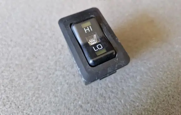 Mitsubishi L200 Seat heating switch