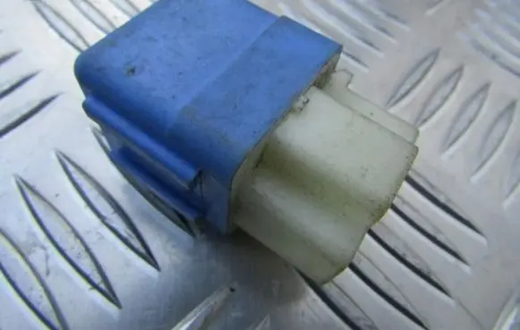 Nissan Almera Other relay 2523079981