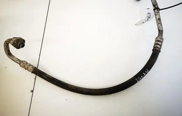 Chrysler Town & Country III Air conditioning (A/C) pipe/hose