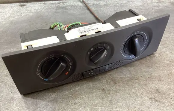 Skoda Fabia Mk1 (6Y) Air conditioner control unit module 901511760008 6Y0820045B