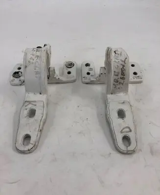 Mercedes-Benz E W214 Loading door hinge set A2067401200