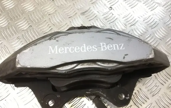 Mercedes-Benz S W222 Front brake caliper 20B40106005A