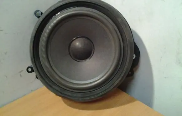 Audi A8 S8 D3 4E Front door speaker 4E0035411D01S