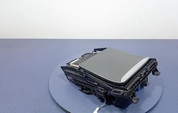 BMW X5 E53 Glove box 6810497