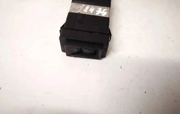 Skoda Superb B5 (3U) Seat heating switch 3u0963563