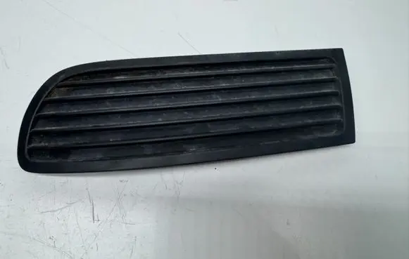 Seat Cordoba (6K) Front grill 6K0853665A