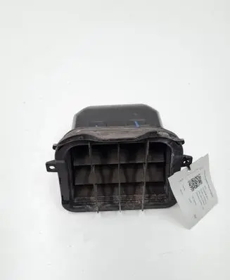 Audi A4 S4 B8 8K Quarter panel pressure vent 8K0819161A
