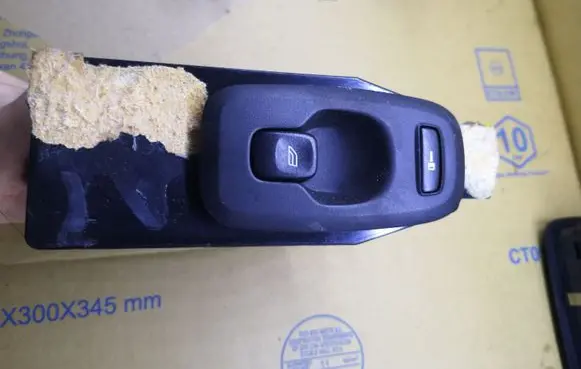 Volvo XC90 Electric window control switch 30739981