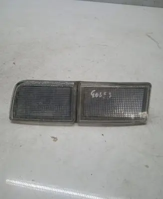 Volkswagen Golf III Front reflector 121601B