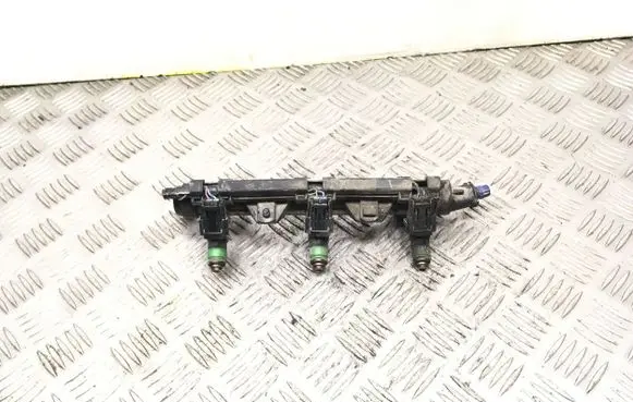 Seat Ibiza III (6L) Fuel injectors set 03E906031 2251A00648 03E133320