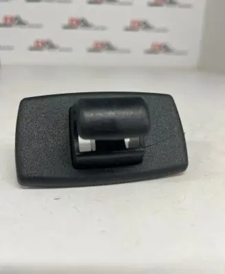 Mercedes-Benz C W205 Sun visor clip/hook/bracket A1668100012905