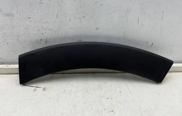 Front bumper splitter molding