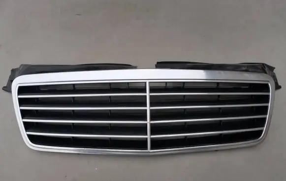 Mercedes-Benz CLK A208 C208 Front grill 2088800085 77150B002 7715000