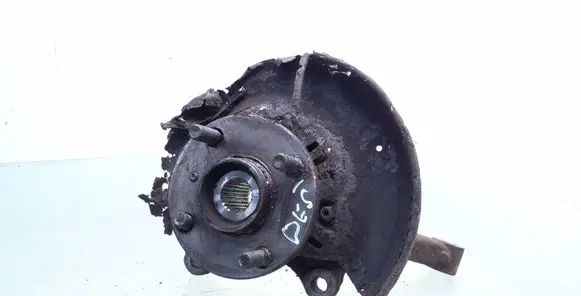Toyota Yaris Front wheel hub spindle knuckle