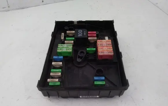 Volkswagen Caddy Fuse module 1K0937125A